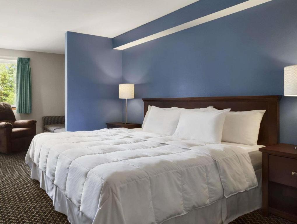 Days Inn By Wyndham Lacey Olympia Area Εξωτερικό φωτογραφία